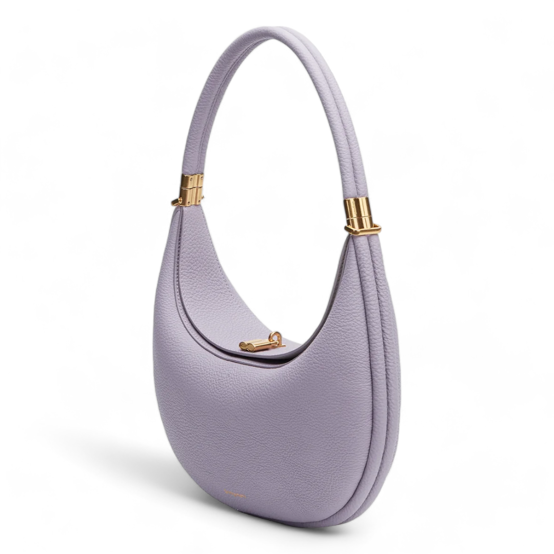 Riley’s Crescent Bag – A Modern Classic for Every Moment