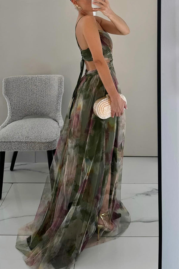Isla-Rose’s Floral Maxi Dress – A Flowing Beauty for Timeless Elegance