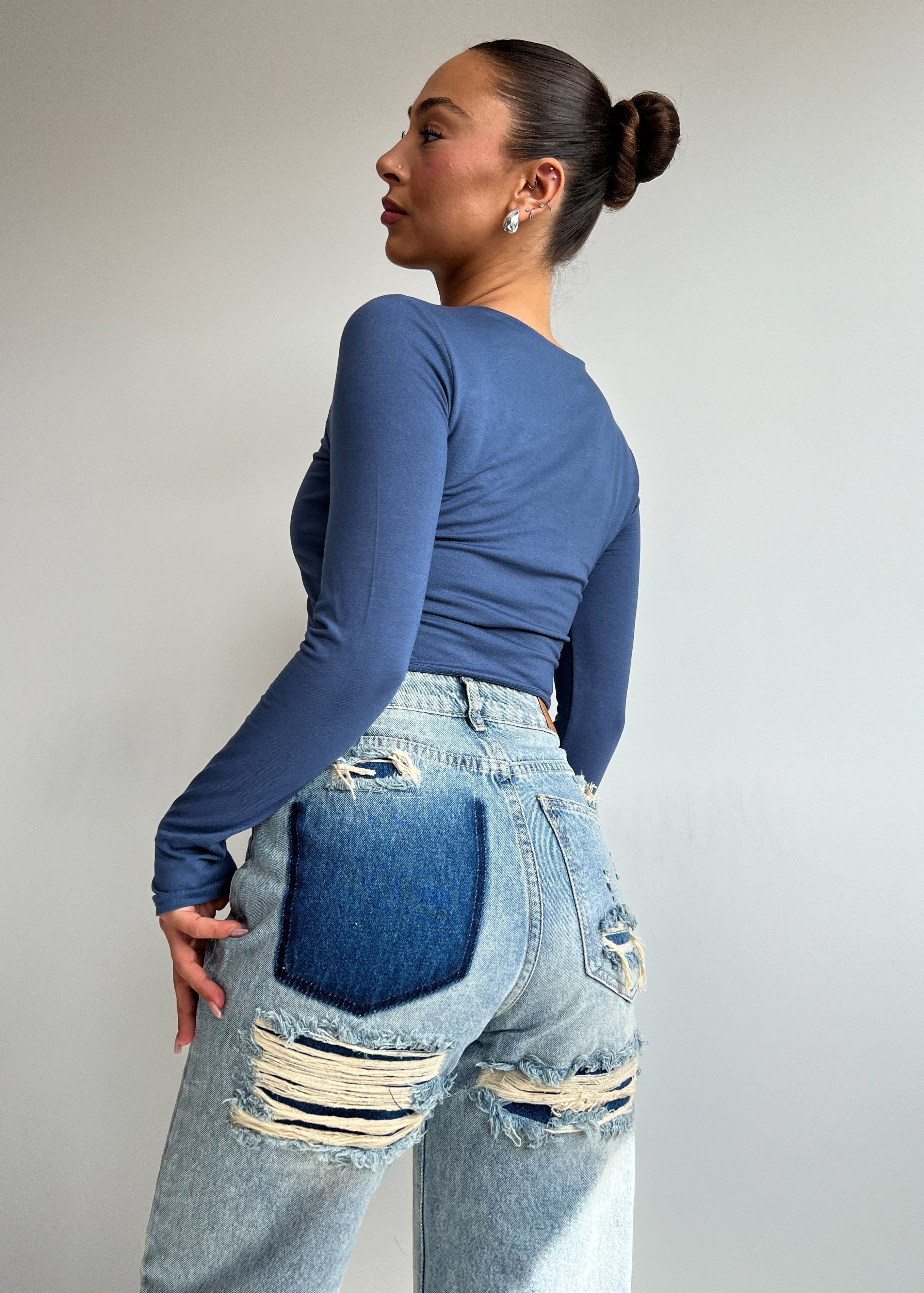 Lexa - Viral Ripped Jeans