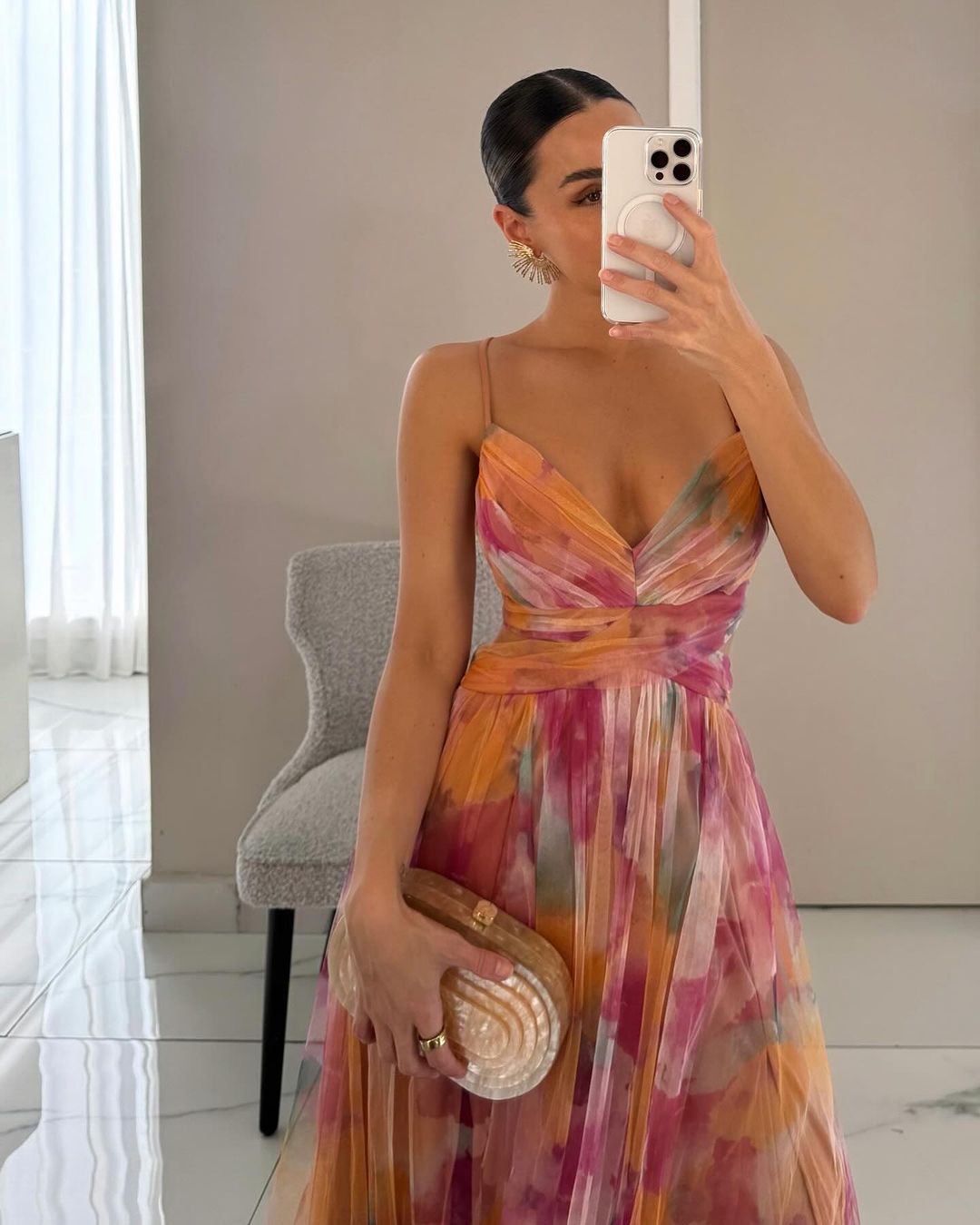 Isla-Rose’s Floral Maxi Dress – A Flowing Beauty for Timeless Elegance