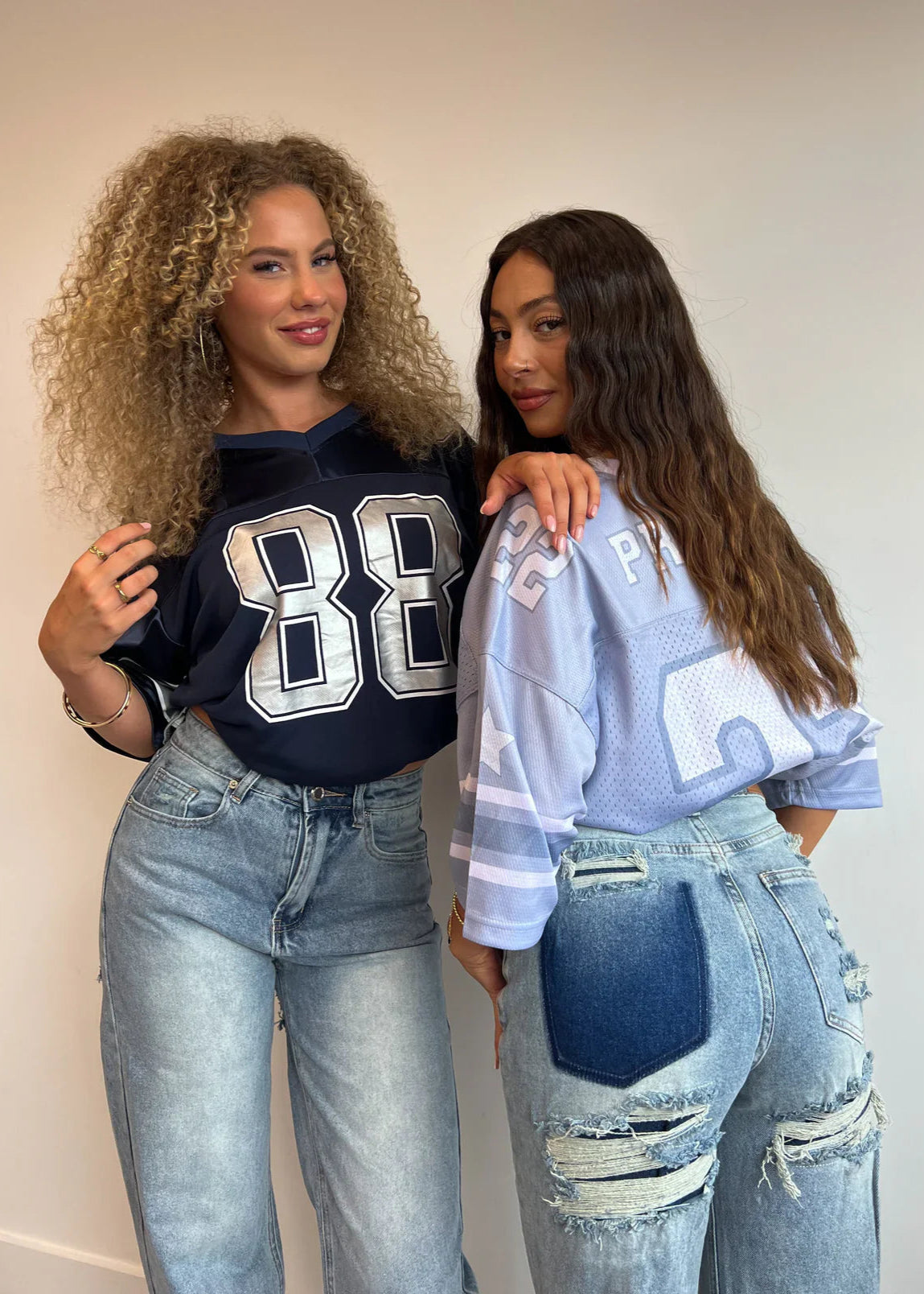 Lexa - Viral Ripped Jeans