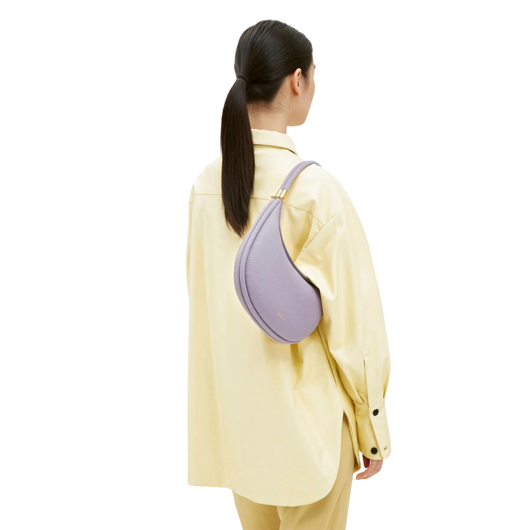 Riley’s Crescent Bag – A Modern Classic for Every Moment