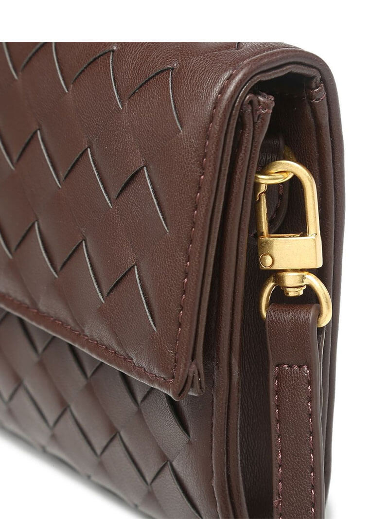 Clara’s Woven Brenda Bag – Chic Sophistication in Every Detail