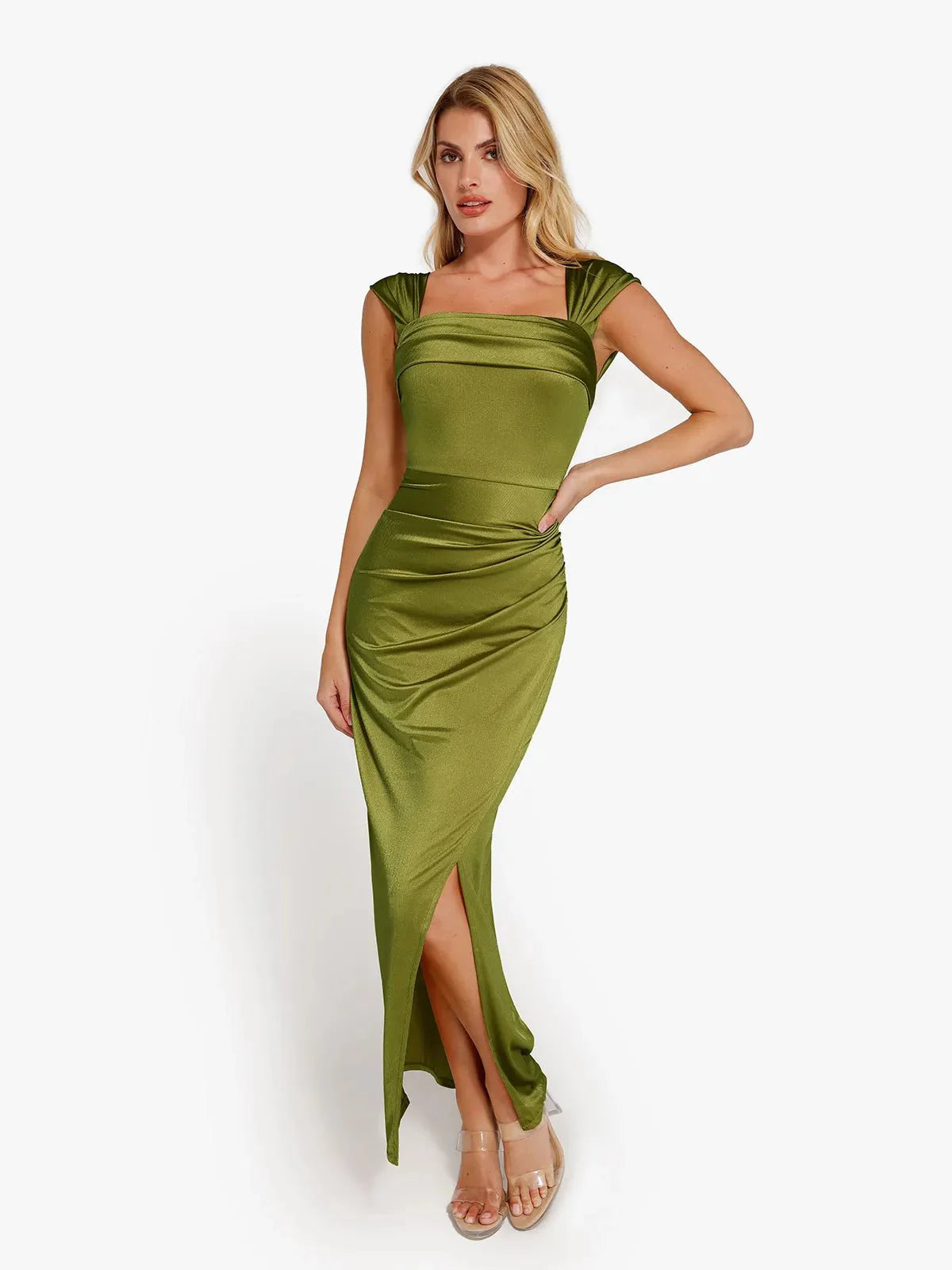 Ava - Robe longue gainante et brillante